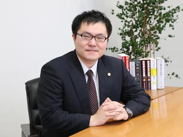 弁護士